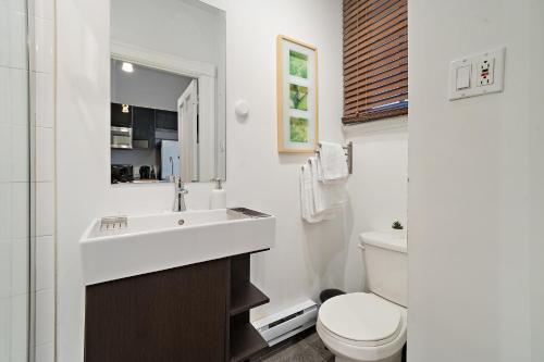Old Port Montreal Apartments By Restavio