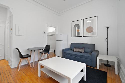 Old Port Montreal Apartments By Restavio