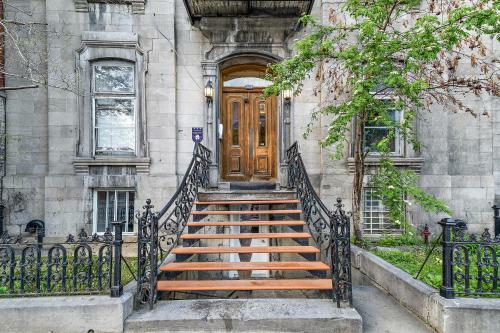 Old Port Montreal Apartments By Restavio