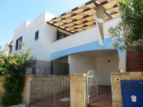 Le Villette Blu Di Torre Pali Di Salentoinvacanza Com