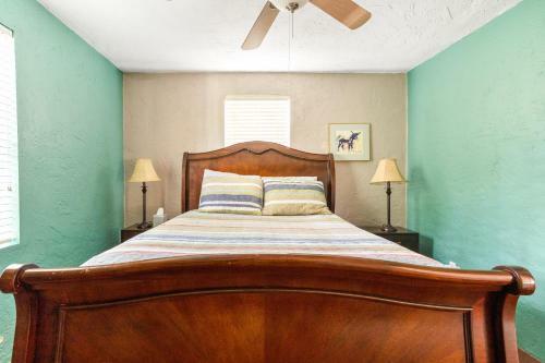 Classy 1940's Midtown Tucson Casita