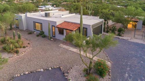 Mt Lemmon Velo With Bunk House And Heated Pool