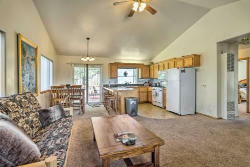 Stunning Big Bear Cabin About 9 Mi To Ski Resorts