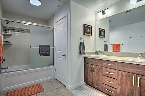 Apartamento Mid-century Modern Condo - Walk To High St!