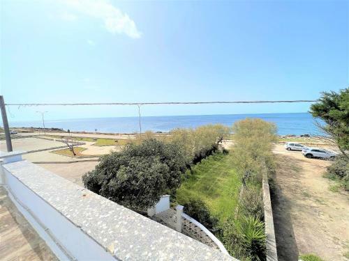 Villa Climatizzata Fronte Mare Con Grande Patio Esterno