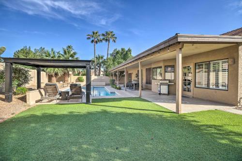 Upscale Home With Pool Less Than 5 Miles To Golfing