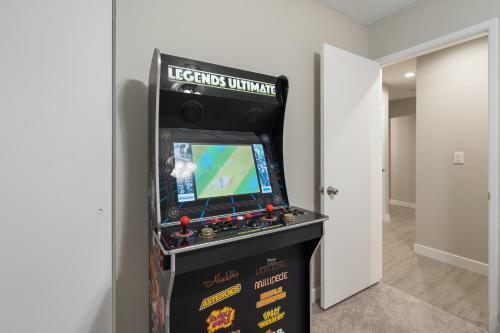 Modern Remodeled Private 3 Bed, 2 Bath Home In Phoenix, Arizona