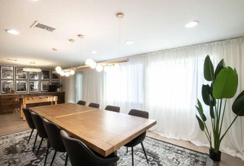 Grand Horizon Casa By Homeslice Stays