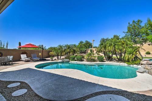 Scottsdale Golfers Getaway With Putting Green