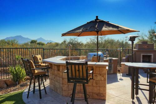 Spectacular Desert Retreat