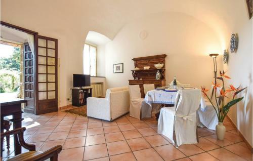 Stunning Home In Albenga W/ 2 Bedrooms