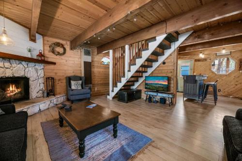Leaf It All Bepine Cabin