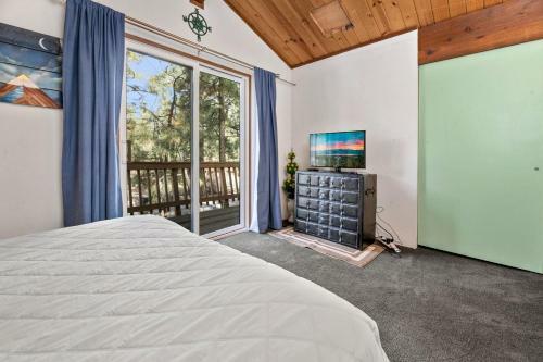 Leaf It All Bepine Cabin