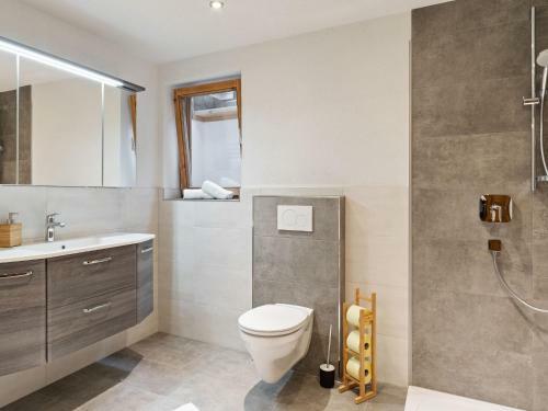 Cozy Apartment In Hart Bei F�gen