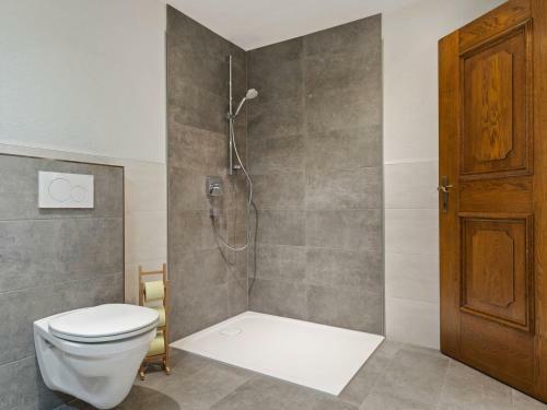 Cozy Apartment In Hart Bei F�gen