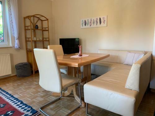 Nettes 2 Zimmer Apartment Autobahnn�he