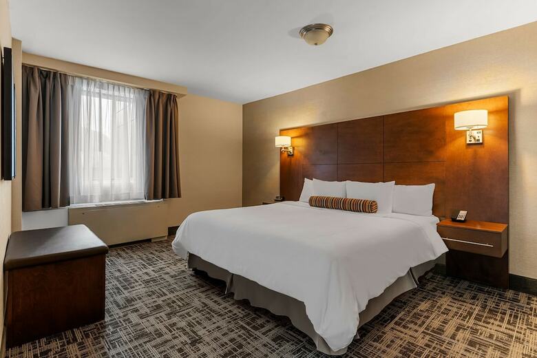 Best Western Ville Marie Hotel & Suite