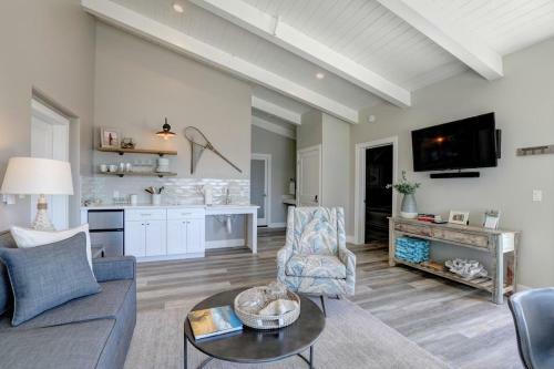 Salty Sister Beach House - 1170mb
