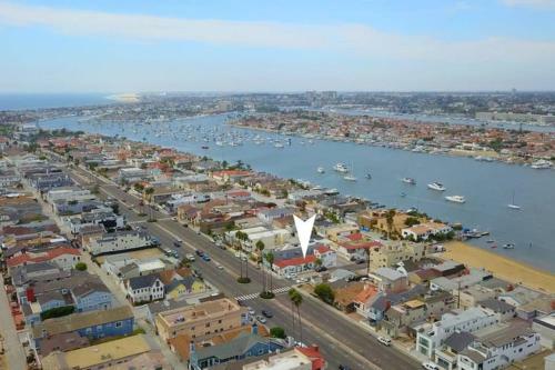 Apartamento 1000#4 Modern Beach Home, Steps From Sand W/ac!
