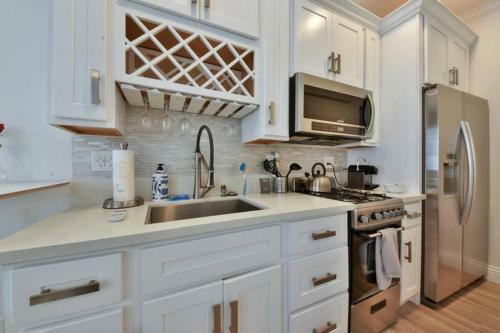 Apartamento 1000#4 Modern Beach Home, Steps From Sand W/ac!