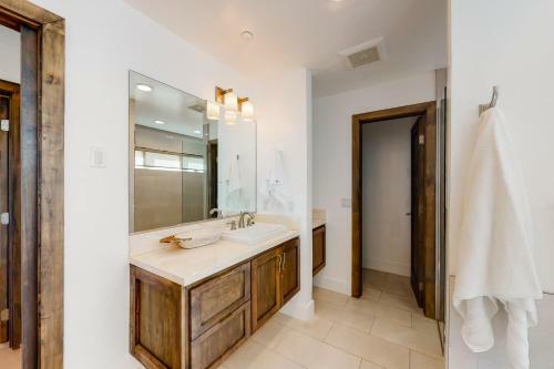 Luxury Balboa Home