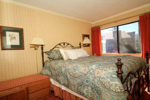 Mammoth Ski & Racquet Club #115