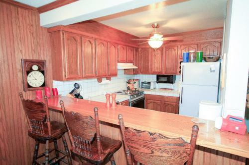 Mammoth Ski & Racquet Club #115