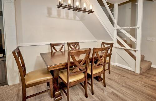 Apartamento St Anton Courtyard View 2-bedroom Condos With Two Oversized Jacuzzi Spas