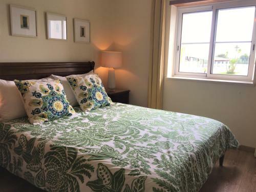Palmeiras Apartement - T1 Com Piscina