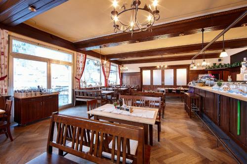 Hostal Olympiahaus