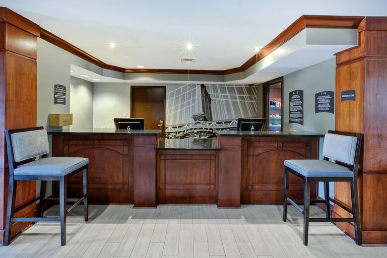 Hotel Staybridge Suites Louisville - East