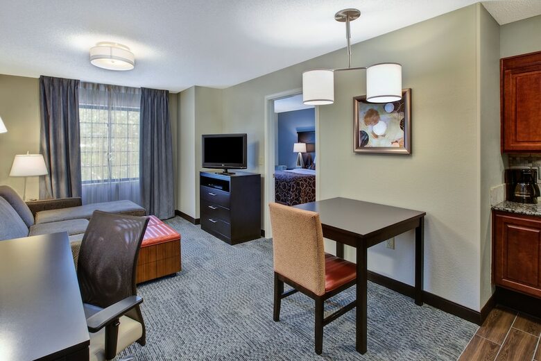 Hotel Staybridge Suites Louisville - East