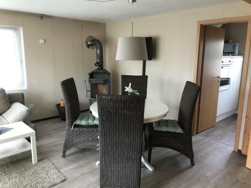 Apartamento Wenzel - Ferienwohnung Ambiente