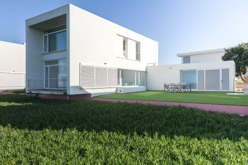 Santa Cruz Ocean View Villa