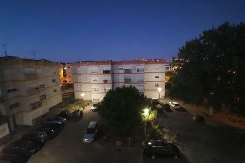 Apartamento Lovely 2-bedroom Flat With Free Parking