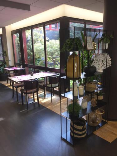 Acanthe Hotel