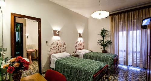 Hotel Villarosa Con Vespa Rent
