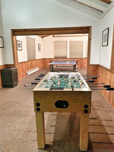 Apartamento Misty Mountain Hideaway - Views, Comfort, Pool/spa