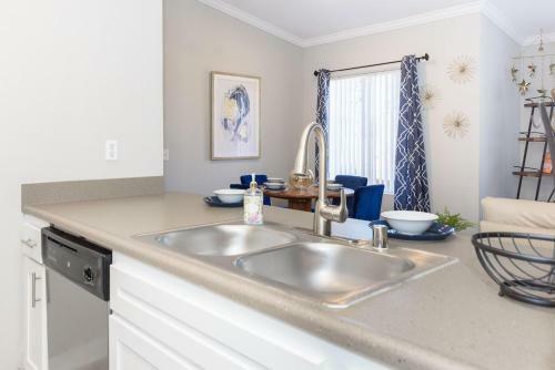 Apartamento Mid-century Modern 2br With Pool And Gym