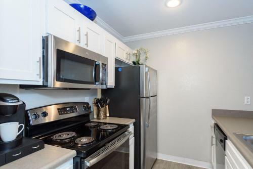 Apartamento Mid-century Modern 2br With Pool And Gym