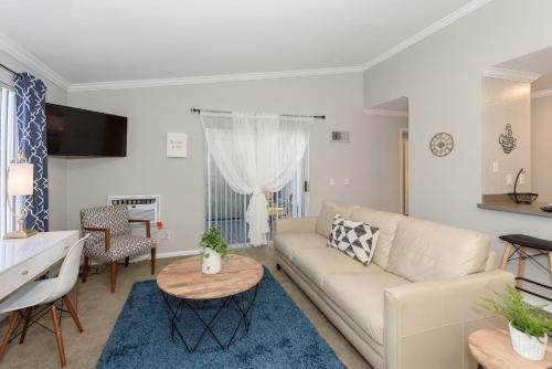 Apartamento Mid-century Modern 2br With Pool And Gym