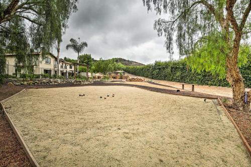 Upscale Casita With Mtn Views Golf, Hike And Sip