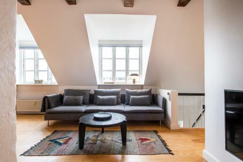 Apartamento The Town Hall Penthouse - Into This Place