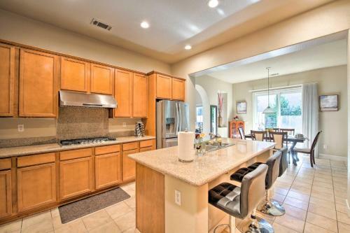 Pet-friendly Family Home Less Than 5 Mi To Redding!