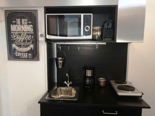 Hostal Home & Away Studio By Cris