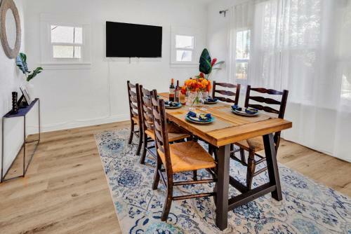 Charming Spanish Mid-century Gem Near Lax/beaches