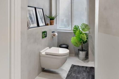 Stylish Two Floor Apartment In Vibrant N�rrebro
