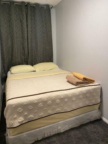 Private Los Angeles Room W/ Wifi And AC