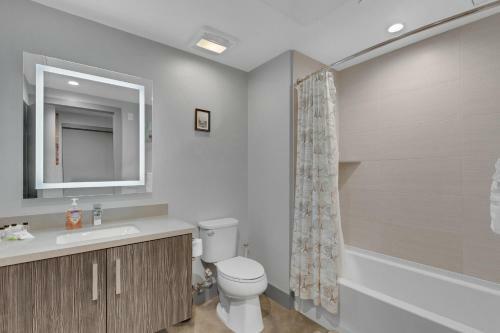 Suitesrus Apart Hotel At Miracle Mile