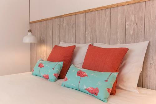 Mare Cheia ( High Tide) Beach And Surf Apartments -1st